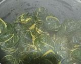 Foto langkah ke 4 dari resep Buntil Daun Pepaya mix Daun Singkong.