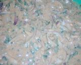 A picture of step 2 of Piyaz k pakory.