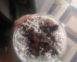 A picture of step 2 of Oreo milkshake.