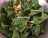 Foto langkah ke 3 dari resep Tumis Sawi Hijau Telur.