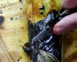 Foto del paso 1 de la receta: Berenjena ahumada, rellena con queso a la milanesa 🍆