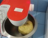 Foto langkah ke 2 dari resep Donat Kentang.