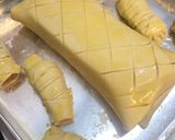Foto langkah ke 4 dari resep Salmon Wellington (Super Simple).