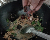 முடக்கத்தான் கீரை தொக்கு.. (Mudakkaththaan keerai thokku recipe in tamil) ரெசிபி ஸ்டேப் 2 புகைப்படம்