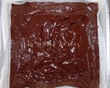 Foto langkah ke 3 dari resep Brownies Lapis Puding Coklat.