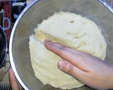 صورة لخطوة 4 من وصفة اخيرا جبتلكم السر الحقيقي لغريبه العيد الناعمه الدايبه 😉 سر اشهر محل حلواني في مصر