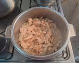 Foto del paso 6 de la receta: Tarta sin harina de cebollas y champiñones con masa de papas, arroz 🥔🧅🍄🍚
