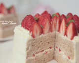 A picture of step 9 of [Anita♥sweet] Strawberry Whipped Cream Cake (Milk Tea Chiffon Cake).