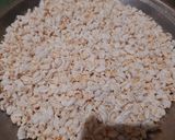 खीलदान चिक्की (Kheeldana Chikki recipe in Hindi) रेसिपी चरण 1 फोटो
