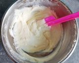 Foto langkah ke 4 dari resep Red velvet cream cheese brownies.