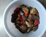 A picture of step 4 of Boiled cocoyam and Aubergine sauce.