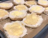 A picture of step 6 of Homemade Mini Cheeseburgers.