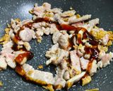 รูปขั้นตอนการทำที่ 3 ของ หมูผัดตังฉ่าย