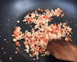 รูปขั้นตอนการทำที่ 6 ของ ขนมปังหน้าหมูชีส (อาหารเด็ก/ก่อนขวบไม่ปรุง)