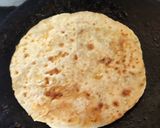 A picture of step 5 of Spicy garlic parantha.