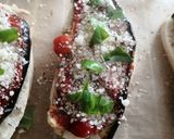 Une image de l'étape 10 de Bruschetta parmigiana.