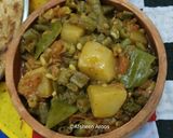 A picture of step 3 of French beans and potatoes bhujia.