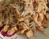 Foto langkah ke 5 dari resep Tumis Tahu Tauge.