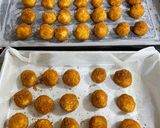 Foto langkah ke 4 dari resep Palm Sugar Cheese Cookies.