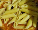 Foto langkah ke 4 dari resep Pasta Smoked Fish Arrabiata.