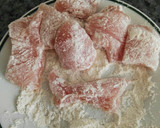 Foto del paso 1 de la receta: Guiso de pollo con yuca y plátano