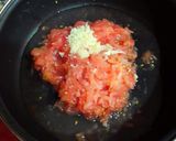 Foto del paso 3 de la receta: Keftas hamburguesadas con queso y salsa de carne picada y tomate