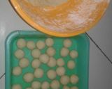 Foto langkah ke 3 dari resep Cilok super empuk saus kacang (No gagal) by diva desta ananda.