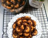 Foto langkah ke 5 dari resep Chasewnut chocolate cookies.