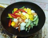 รูปขั้นตอนการทำที่ 10 ของ ปลาทับทิมทอดราดซอสเปรี้ยวหวาน(แบบทานได้เกือบทั้งตัว)