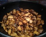 A picture of step 2 of Mushroom Omelette.