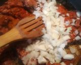 A picture of step 1 of Rice and Vermicelli Beef.