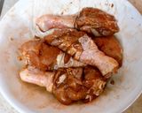 Hình bước làm 1 của món Gà roti ngũ vị-vị cam
