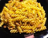 A picture of step 7 of Riscossa Macaroni With Chicken Sausages 😋.