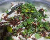 A picture of step 5 of Kac'chay gosht ki biryani.