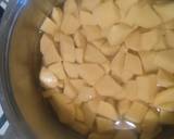 Hagymás-zöldpetrezselymes krumpli, fűszeres palacsintatésztában sült csirkemellel😊 recept lépés 1 foto