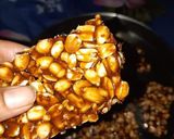 A picture of step 1 of Peanut chikki.
