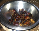 A picture of step 1 of Dates and nuts roll.
