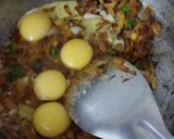 A picture of step 2 of Egg bhurji.