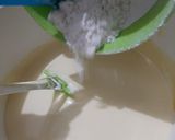 Foto langkah ke 3 dari resep Bolu Hongkong Keju Almond.