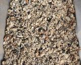 A picture of step 4 of Homemade Granola - vegan.