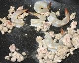 รูปขั้นตอนการทำที่ 3 ของ กุ้ง&หมูสับผัดน้ำมันหอย