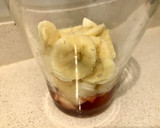 Foto del paso 2 de la receta: Postre en vaso de Mascarpone saborizado con mermelada de arándanos casera, frutas frescas y coco