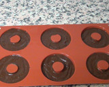 Foto del paso 3 de la receta: 🍩DONUTS DE CALABAZA Y CHOCOLATE 🎃🍫 SIN AZÚCAR Y SIN GLUTEN