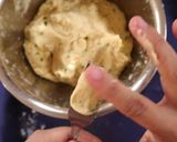 Foto langkah ke 11 dari resep Resep & Cara Membuat Kue Garpu Bawang yang gurih dan renyah.