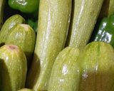 A picture of step 2 of Iraqi Dolma 🥒🫑🍆🥔🍅🧅.