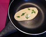 Foto del paso 7 de la receta: Pan de ajo y perejil (Naan)