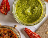 Foto del paso 1 de la receta: Pesto de piñones