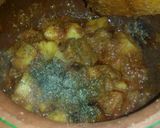 A picture of step 2 of Allu gosht.