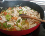 Foto del paso 5 de la receta: Fideuá de merluza 🐟