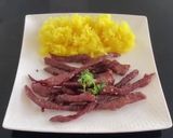 A picture of step 3 of Fried Sun Dried Beef 🥩.